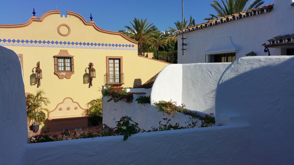 Cortijo De Cortes Estepona Buitenkant foto